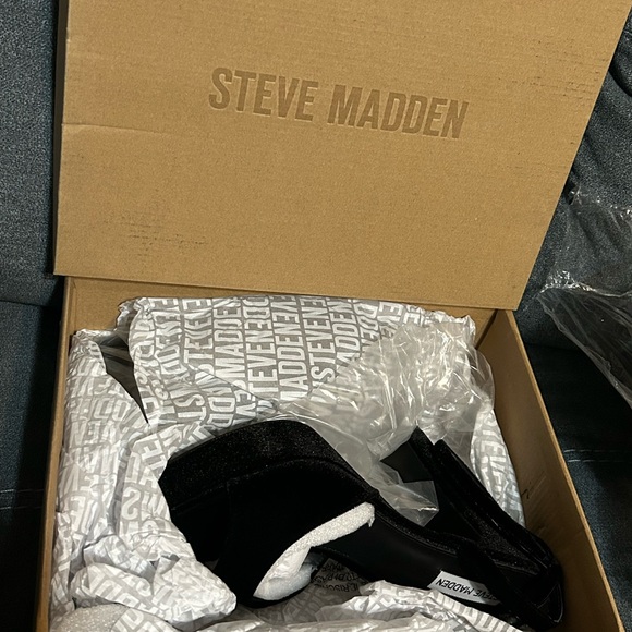 Steve Madden Black Velvet Platform Sandals